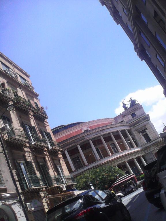 Palermo Centrale Luaran gambar
